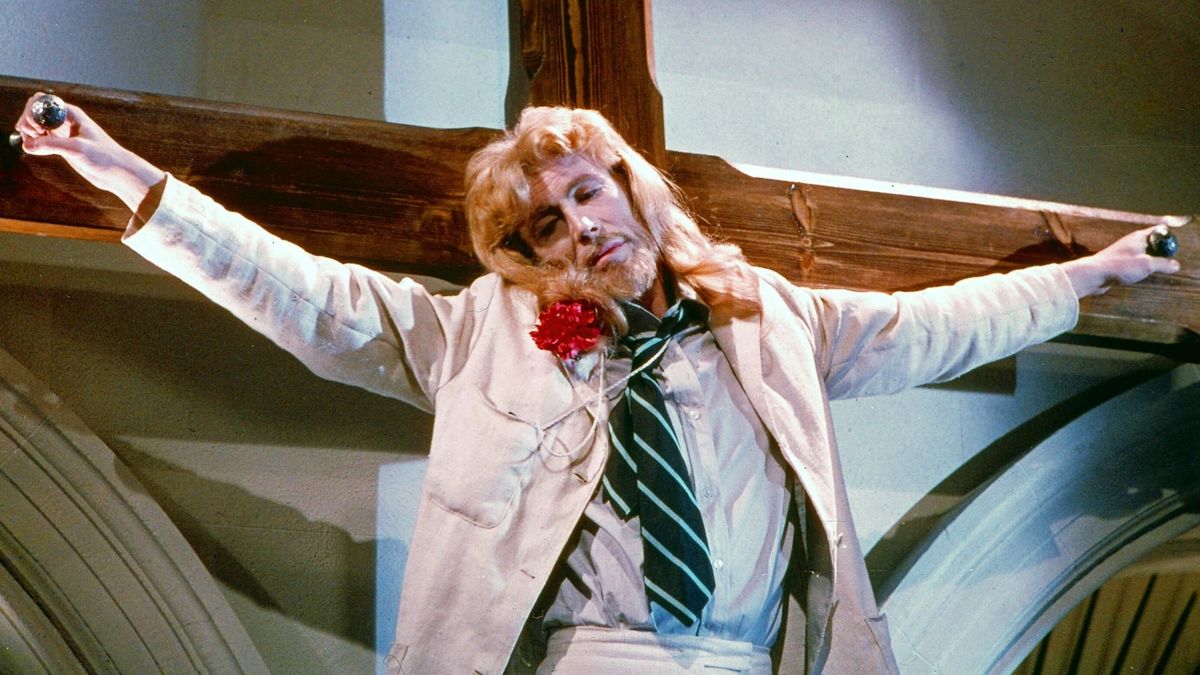 The Ruling Class’ review by David W • Letterboxd